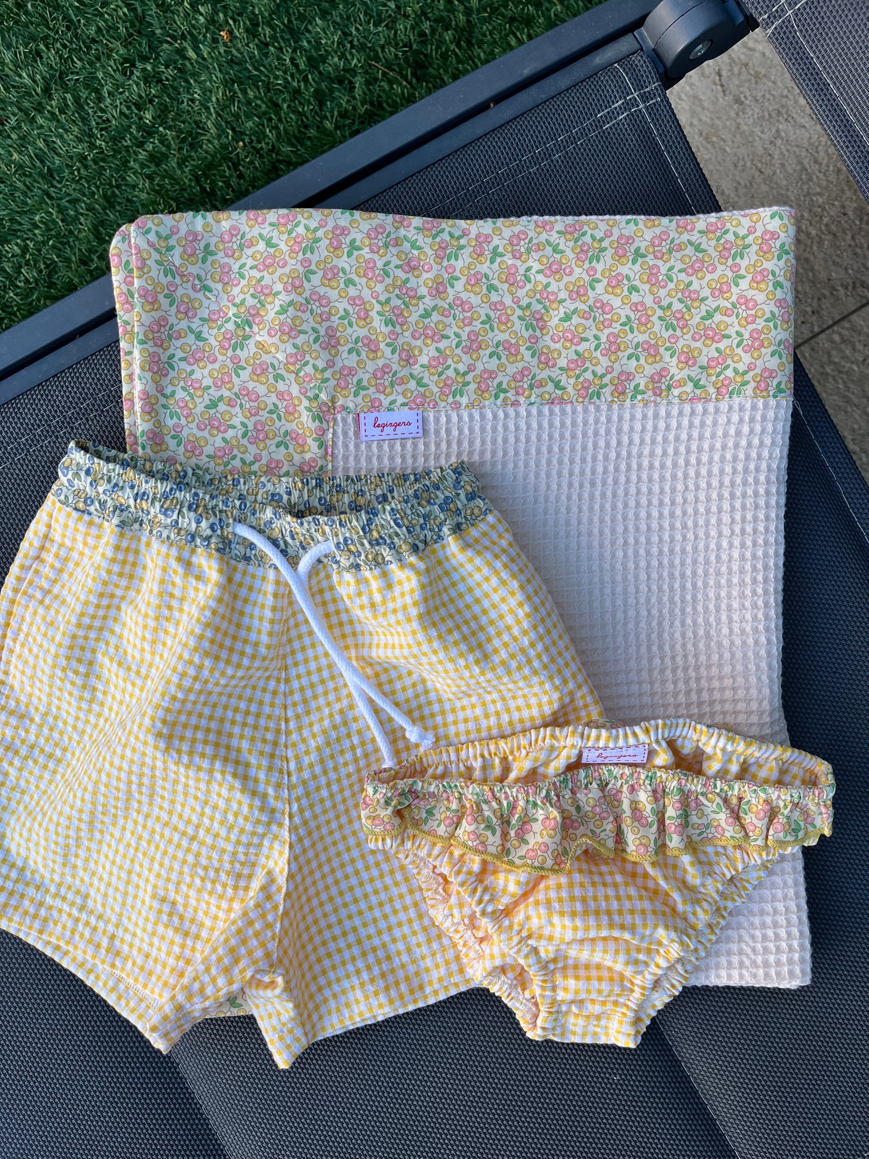 Slip bimba vichy giallo e balza frutti