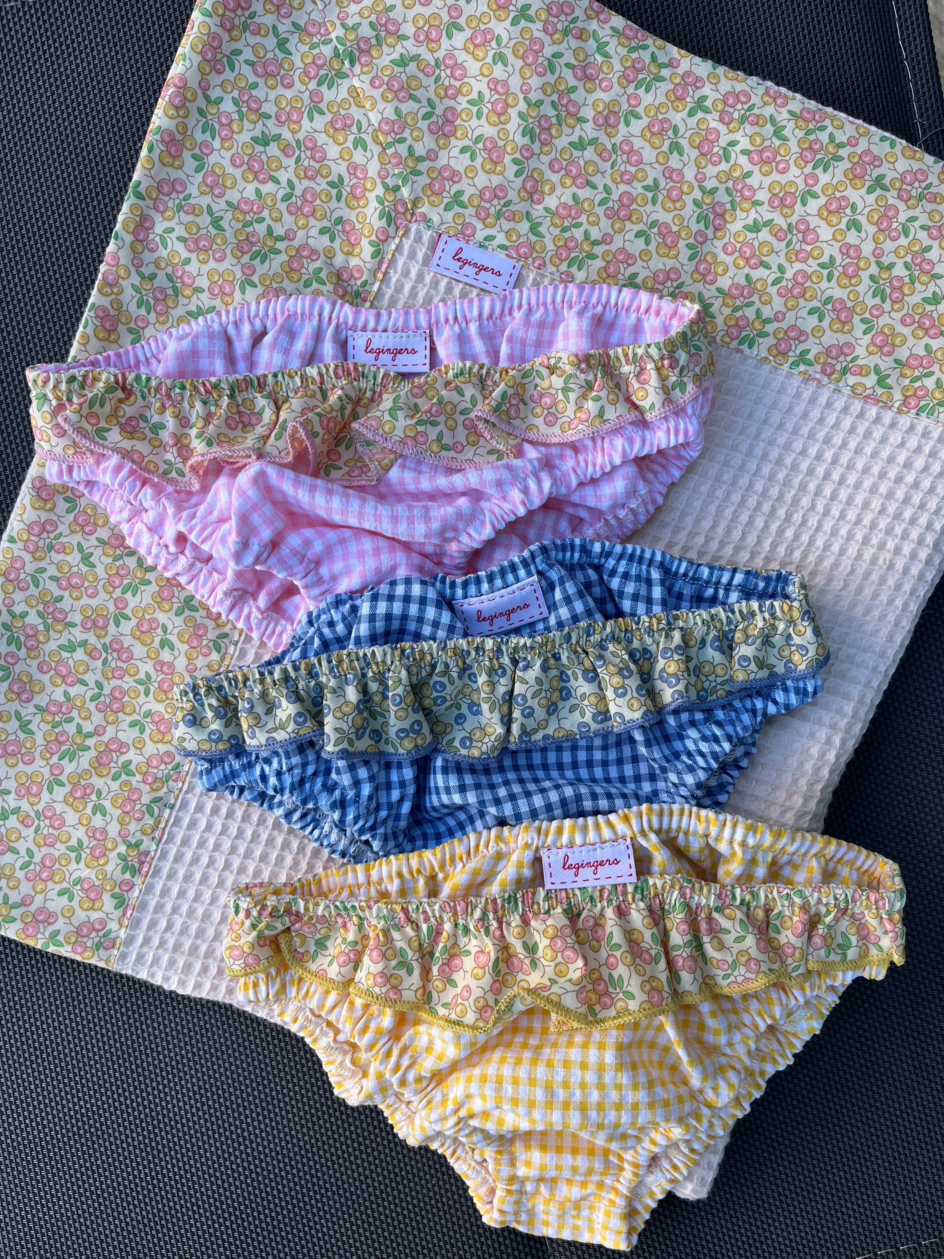 Slip bimba vichy giallo e balza frutti