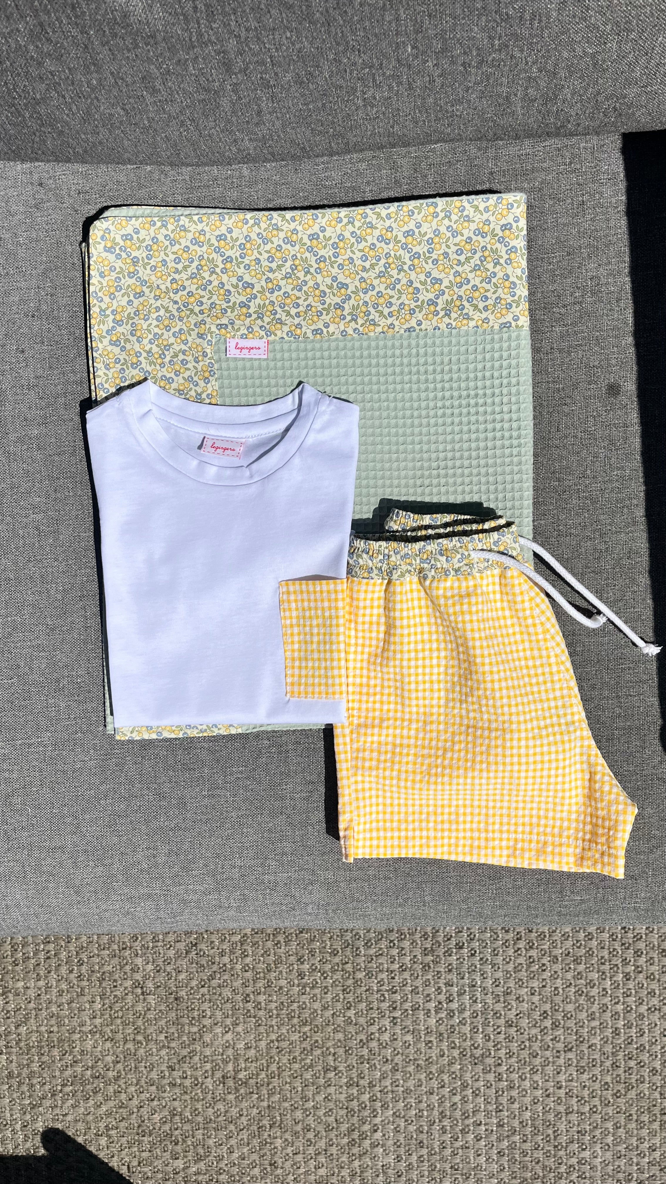 Boxer vichy giallo e bordo frutti