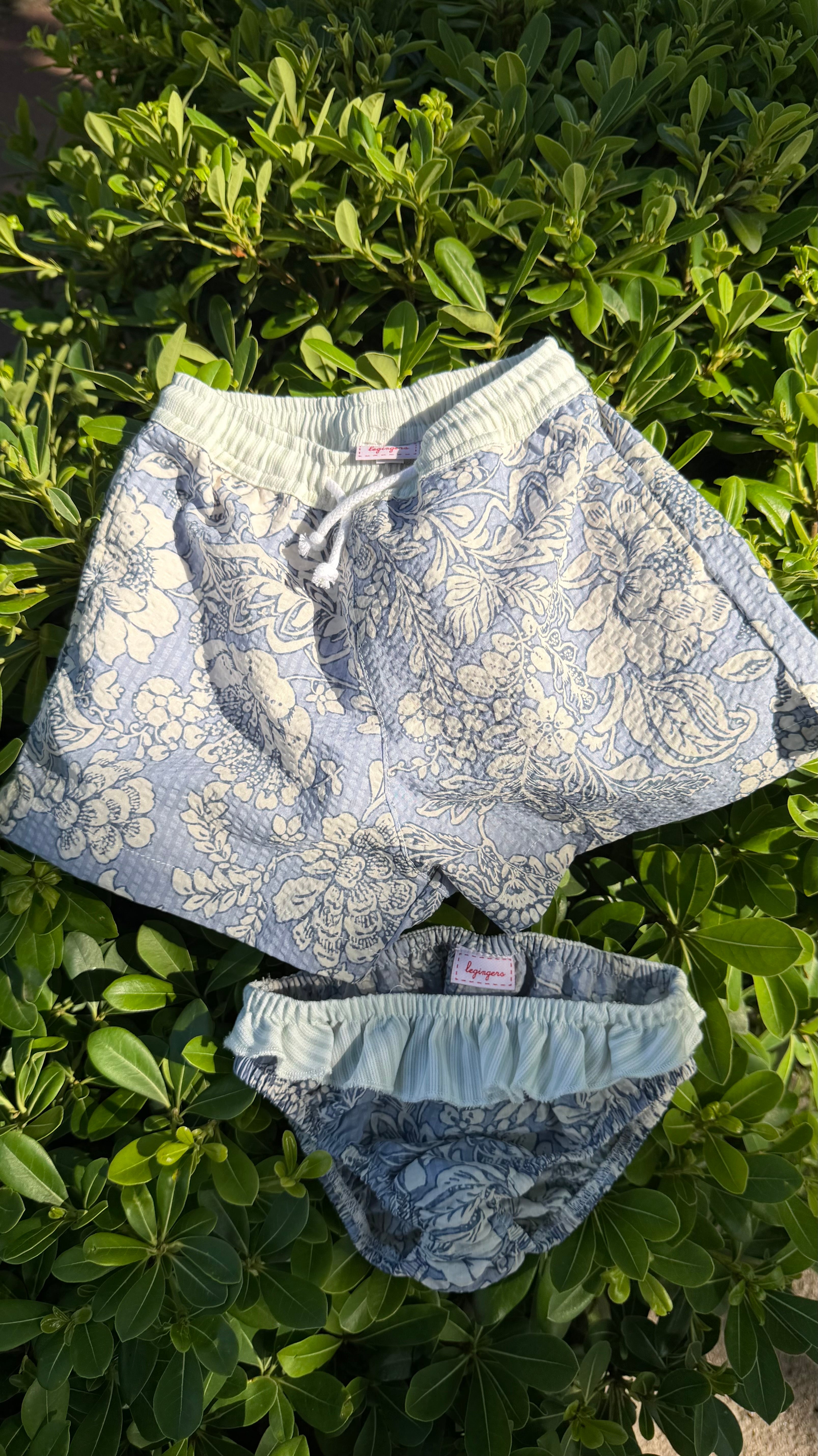 Slip bimba fiori azzurri e balza righe salvia