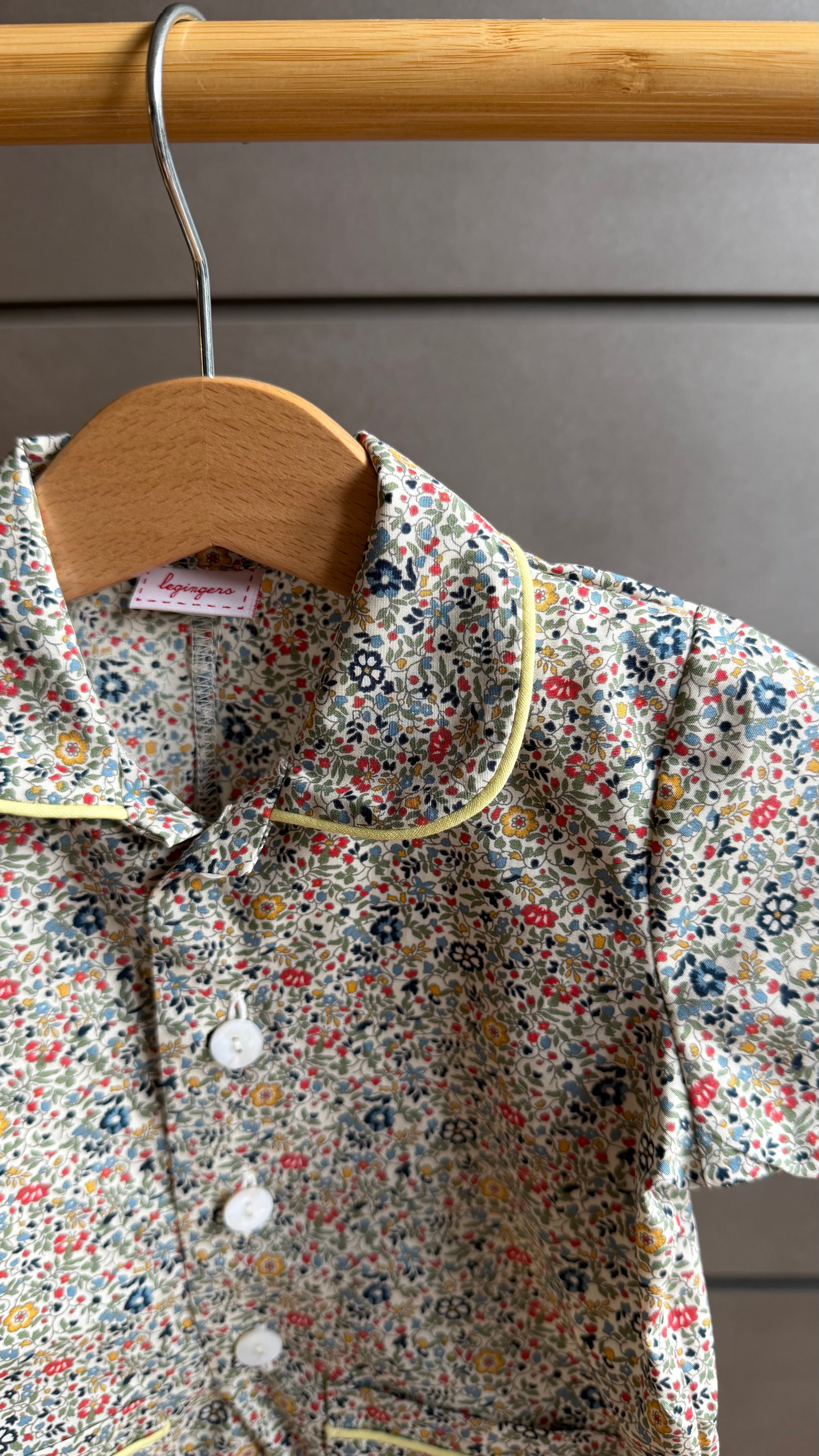 Pigiama Tutona: Dalla 6 alla 18 mesi FIORELLINI GIALLI E ROSSI