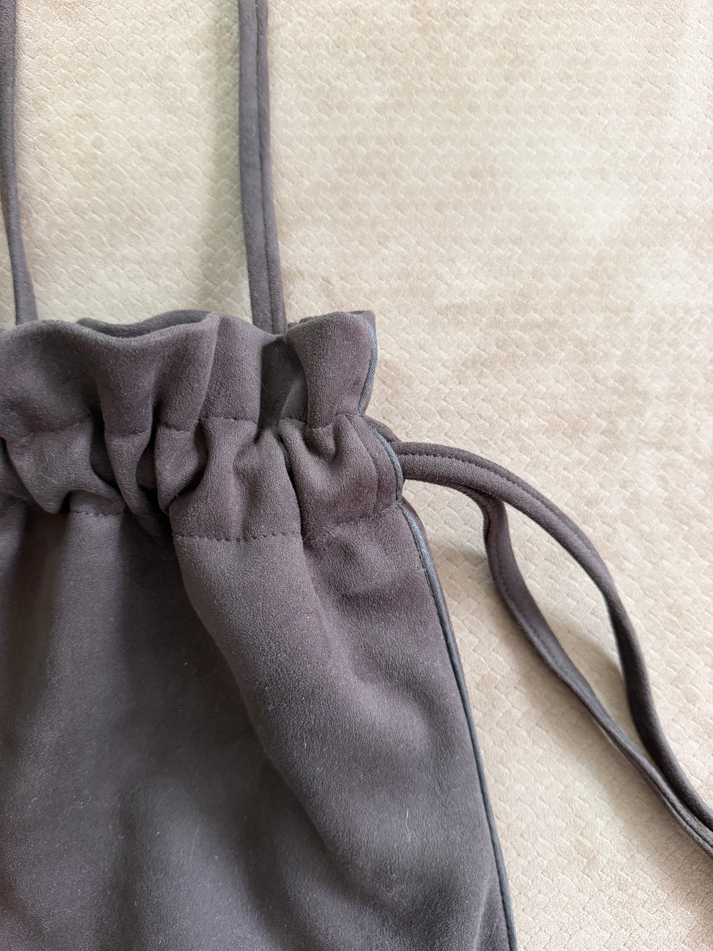 Pouch tracolla