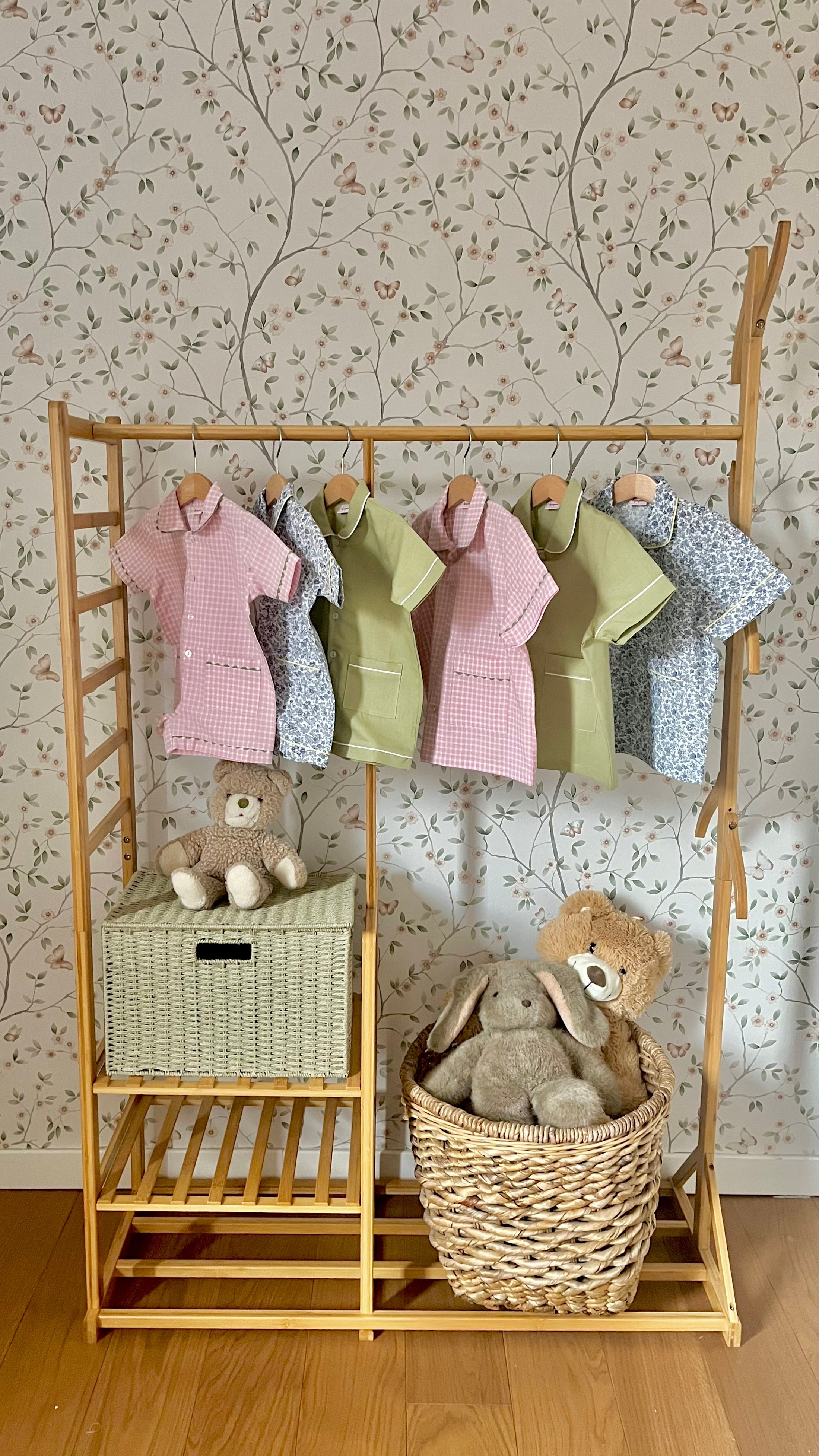 Pigiama Due pezzi: Dalla 8 alla 12 anni FIORELLINI AZZURRI E VERDI CON BORDI GIALLI