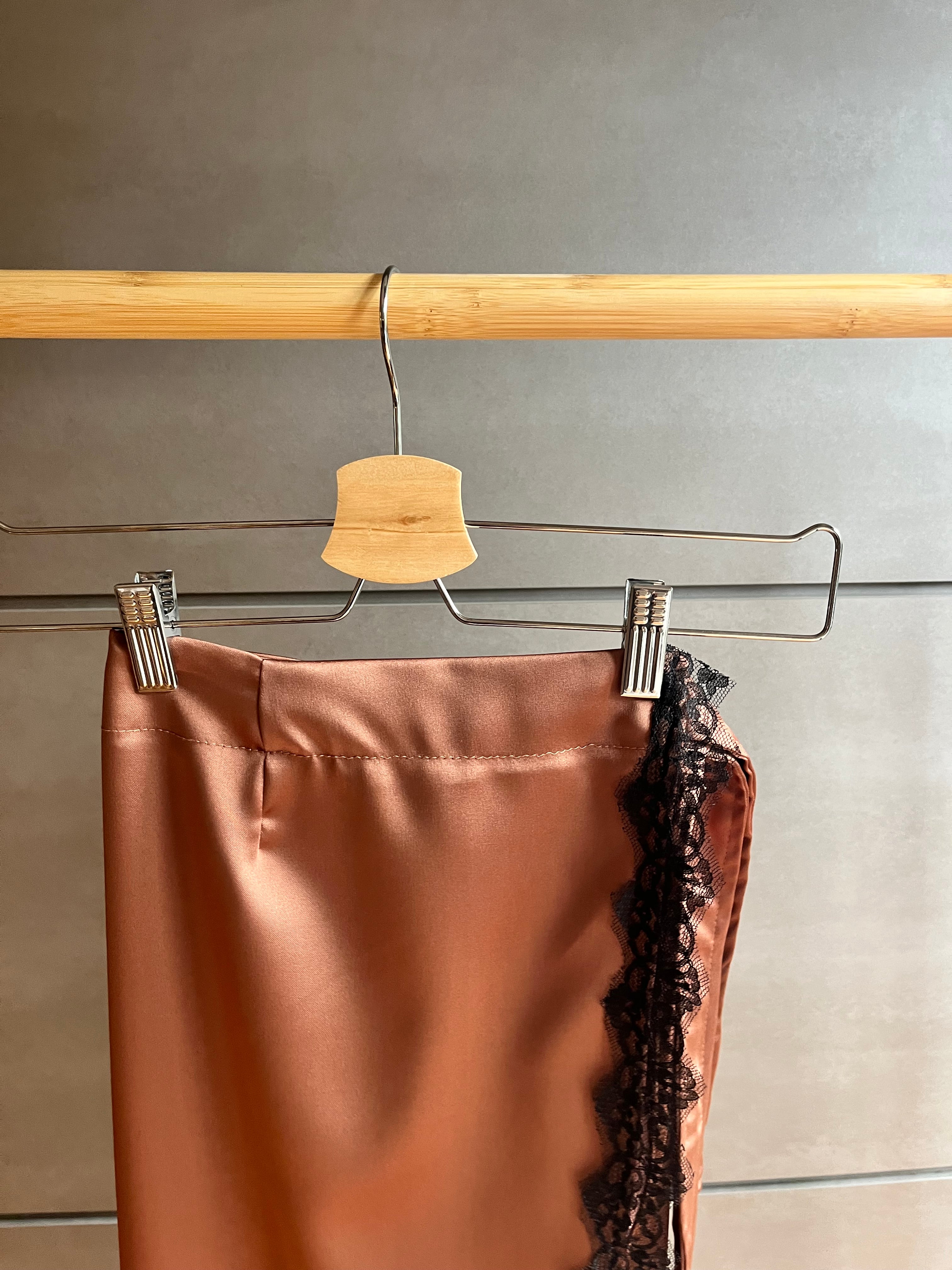 Gonna portafoglio pizzo e satin